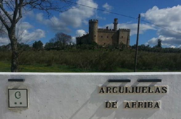 Casa Rural Castillo De Caces 外观 照片